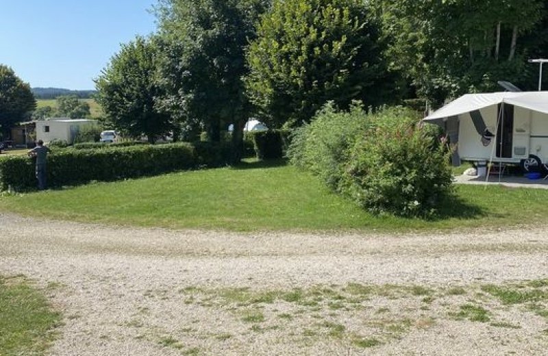 Emplacement Confort Plus + Véhicule